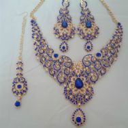 NS069 Indian Bollywood Blue Gold Crystal Jewellery set inc Necklace, Earring and Tikka